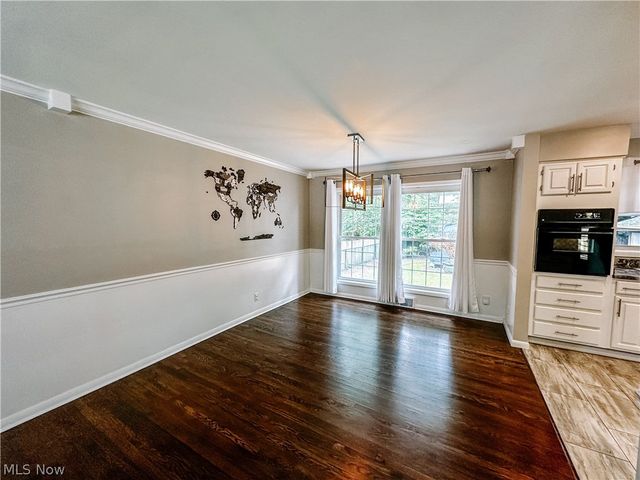 3386 Hendon Circle, Cuyahoga Falls, OH 44221