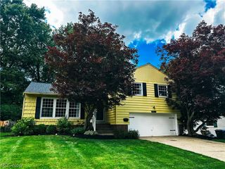 3386 Hendon Circle, Cuyahoga Falls, OH 44221