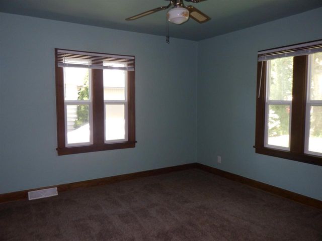 50 PEARL STREET, Clintonville, WI 54929