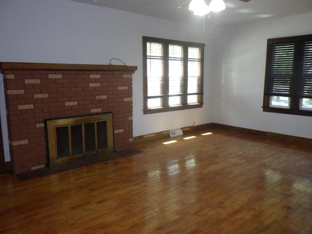 50 PEARL STREET, Clintonville, WI 54929