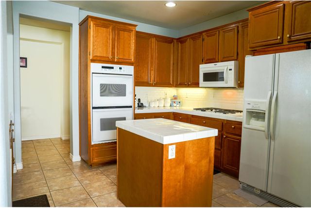 39380 Beringer Drive, Murrieta, CA 92563