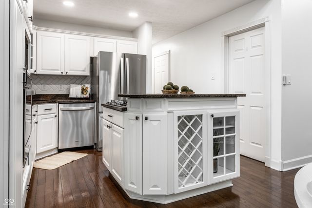 5469 Rockspray Circle, Indianapolis, IN 46254