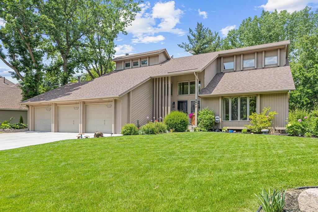 3617 Tanglewood Court, Eagan, MN 55123