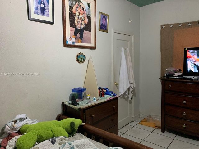 1104 NW 6th St, Miami, FL 33136