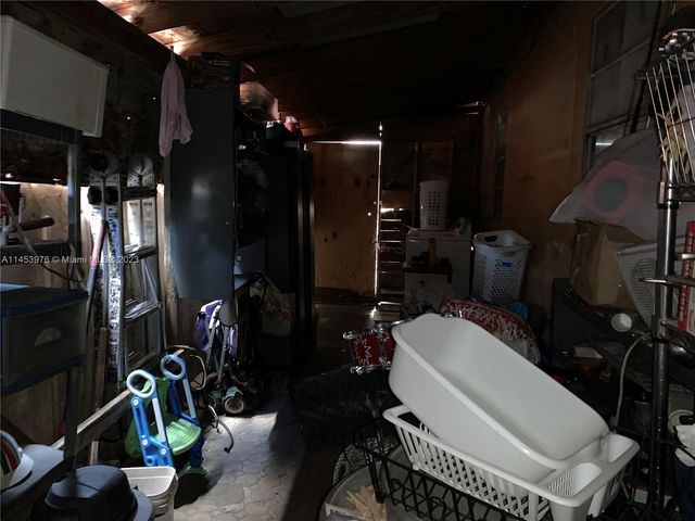 1104 NW 6th St, Miami, FL 33136