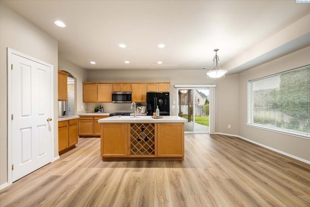 1730 Sagewood Street, Richland, WA 99352