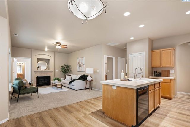 1730 Sagewood Street, Richland, WA 99352