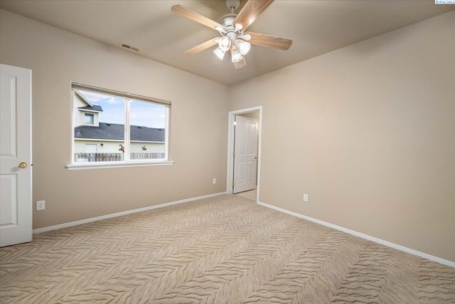 1730 Sagewood Street, Richland, WA 99352