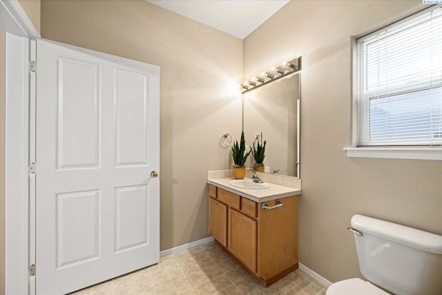 1730 Sagewood Street, Richland, WA 99352