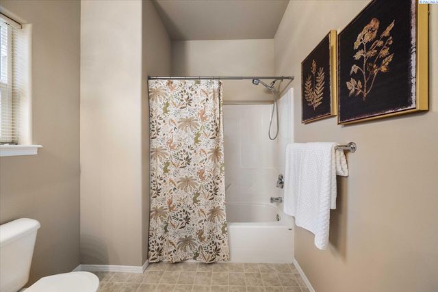 1730 Sagewood Street, Richland, WA 99352