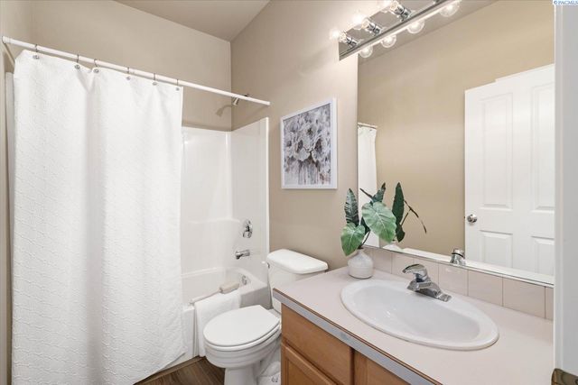 1730 Sagewood Street, Richland, WA 99352