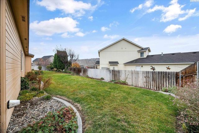 1730 Sagewood Street, Richland, WA 99352