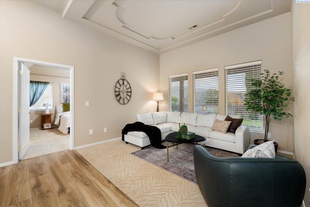 1730 Sagewood Street, Richland, WA 99352