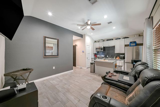 12059 Canal Street, Willis, TX 77318