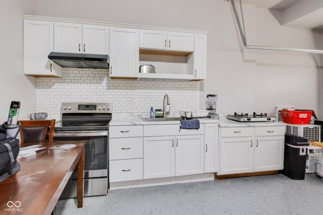 9938 Denim Drive, Indianapolis, IN 46239