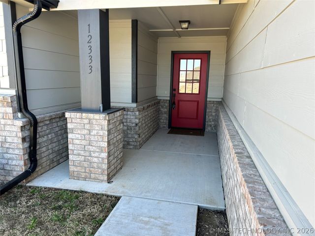 12333 N 132nd Avenue E, Owasso, OK 74021