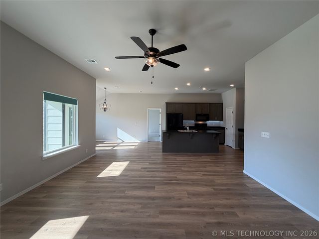 12333 N 132nd Avenue E, Owasso, OK 74021