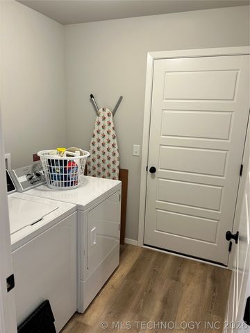 12333 N 132nd Avenue E, Owasso, OK 74021