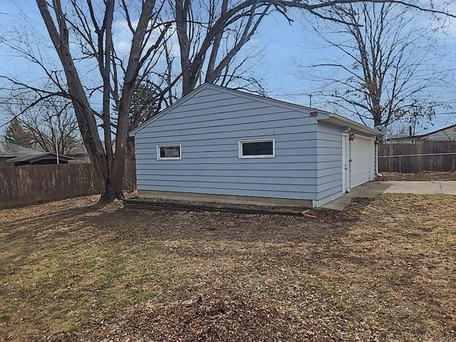 5406 Utah Avenue N, New Hope, MN 55428