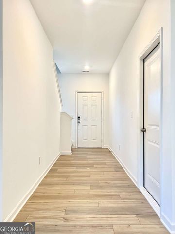 1529 Hay Patch Lane, Loganville, GA 30052