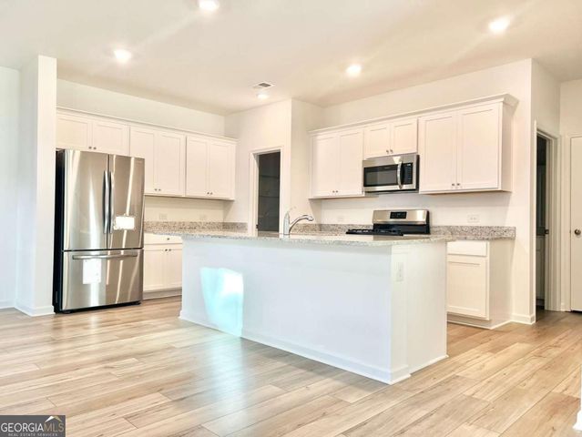 1529 Hay Patch Lane, Loganville, GA 30052