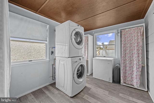 608 MEYERS DR, Baltimore, MD 21228