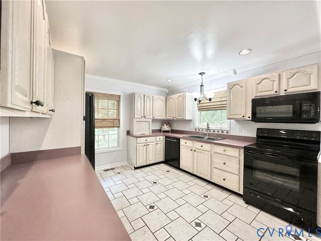 4352 Pierce Rd, Powhatan, VA 23139