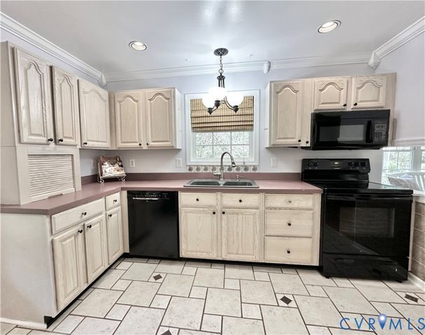 4352 Pierce Rd, Powhatan, VA 23139