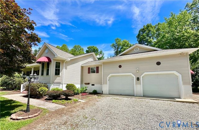 4352 Pierce Rd, Powhatan, VA 23139