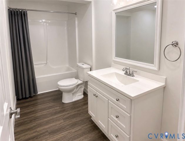 4352 Pierce Rd, Powhatan, VA 23139