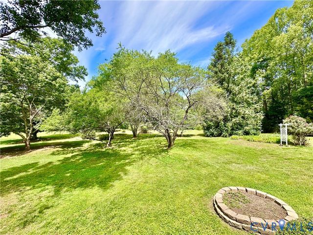 4352 Pierce Rd, Powhatan, VA 23139