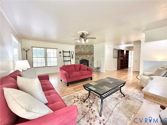 4352 Pierce Rd, Powhatan, VA 23139