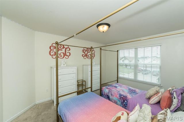 130 Riverdale Woods Circle, O'fallon, MO 63366