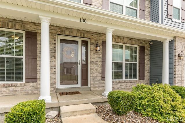 130 Riverdale Woods Circle, O'fallon, MO 63366