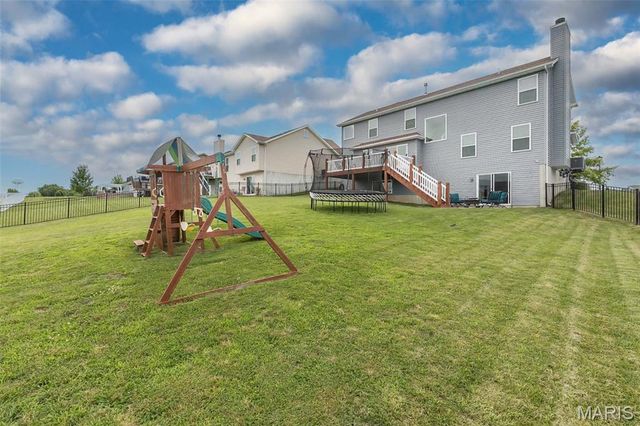 130 Riverdale Woods Circle, O'fallon, MO 63366