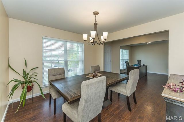 130 Riverdale Woods Circle, O'fallon, MO 63366
