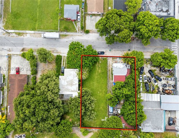 645 NW 65th St, Miami, FL 33150