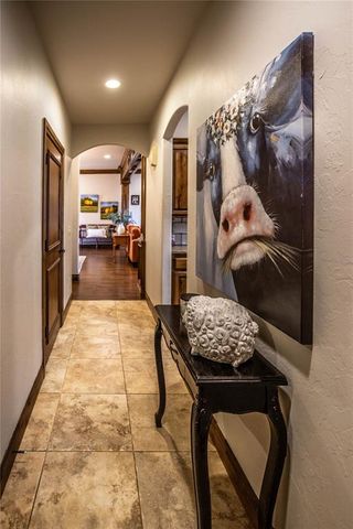 2111 Saber Lane, Weatherford, OK 73096