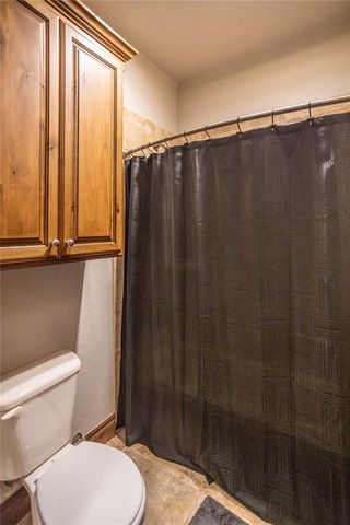 2111 Saber Lane, Weatherford, OK 73096