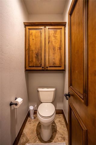 2111 Saber Lane, Weatherford, OK 73096