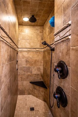 2111 Saber Lane, Weatherford, OK 73096