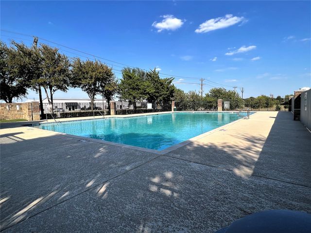 9605 Straightaway Drive, Mckinney, TX 75072