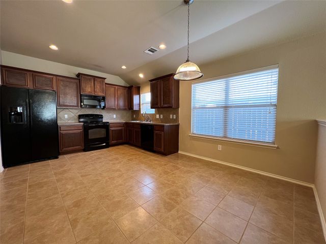 9605 Straightaway Drive, Mckinney, TX 75072