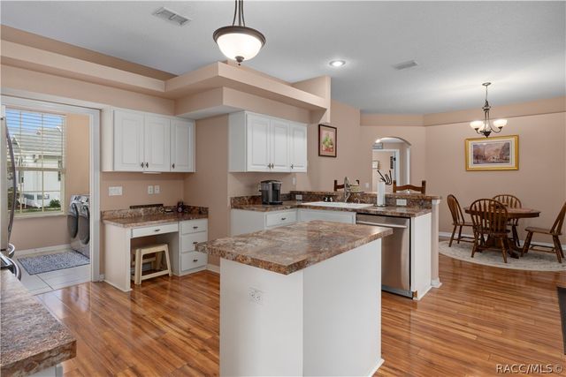 3200 St. Ives Boulevard, Spring Hill, FL 64609