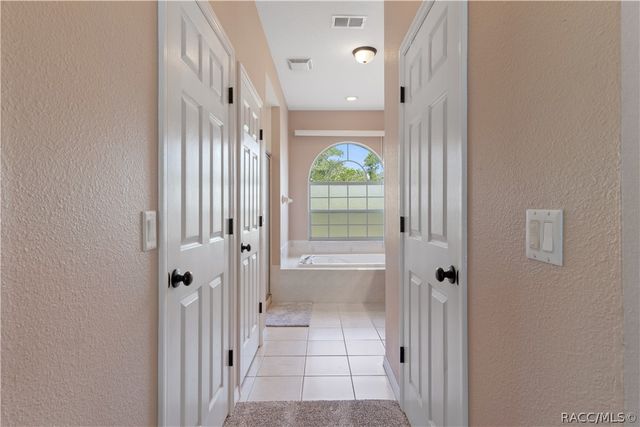 3200 St. Ives Boulevard, Spring Hill, FL 64609