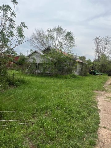 3611 10th Street, Brookshire, TX 77423