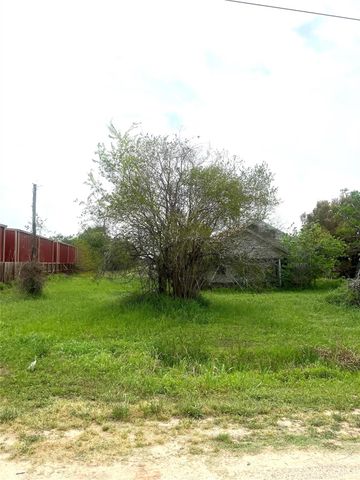 3611 10th Street, Brookshire, TX 77423