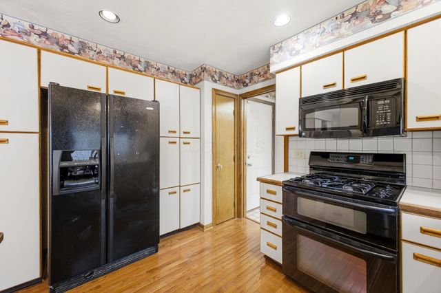 3780 Pine Ridge Drive, Lewis Center, OH 43035