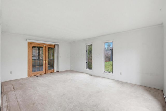 3780 Pine Ridge Drive, Lewis Center, OH 43035