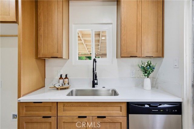 2443 Roxbury Drive, San Bernardino, CA 92404